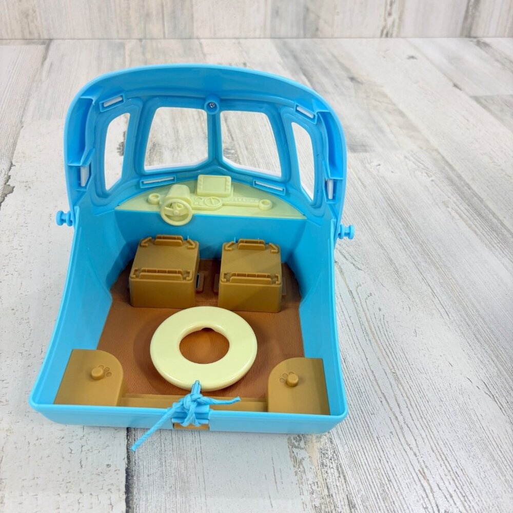 Bluey 3-in-1 Transforming Plane Figure Playset Airplane ONLY Boat Resort NEW - Picture 3 of 13